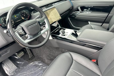 2025 Land Rover Range Rover SE LWB