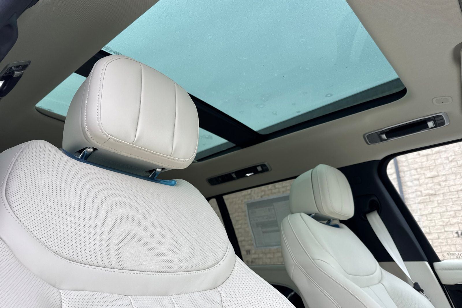 2025 Land Rover Range Rover SE LWB