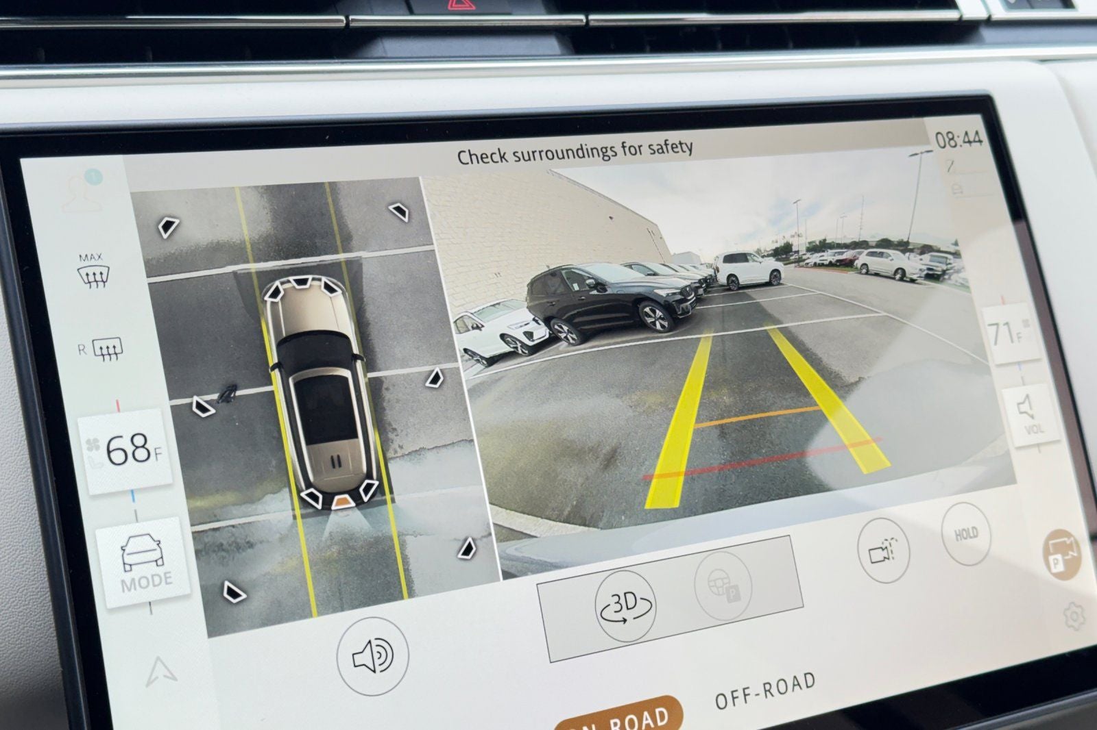 2025 Land Rover Range Rover SE LWB