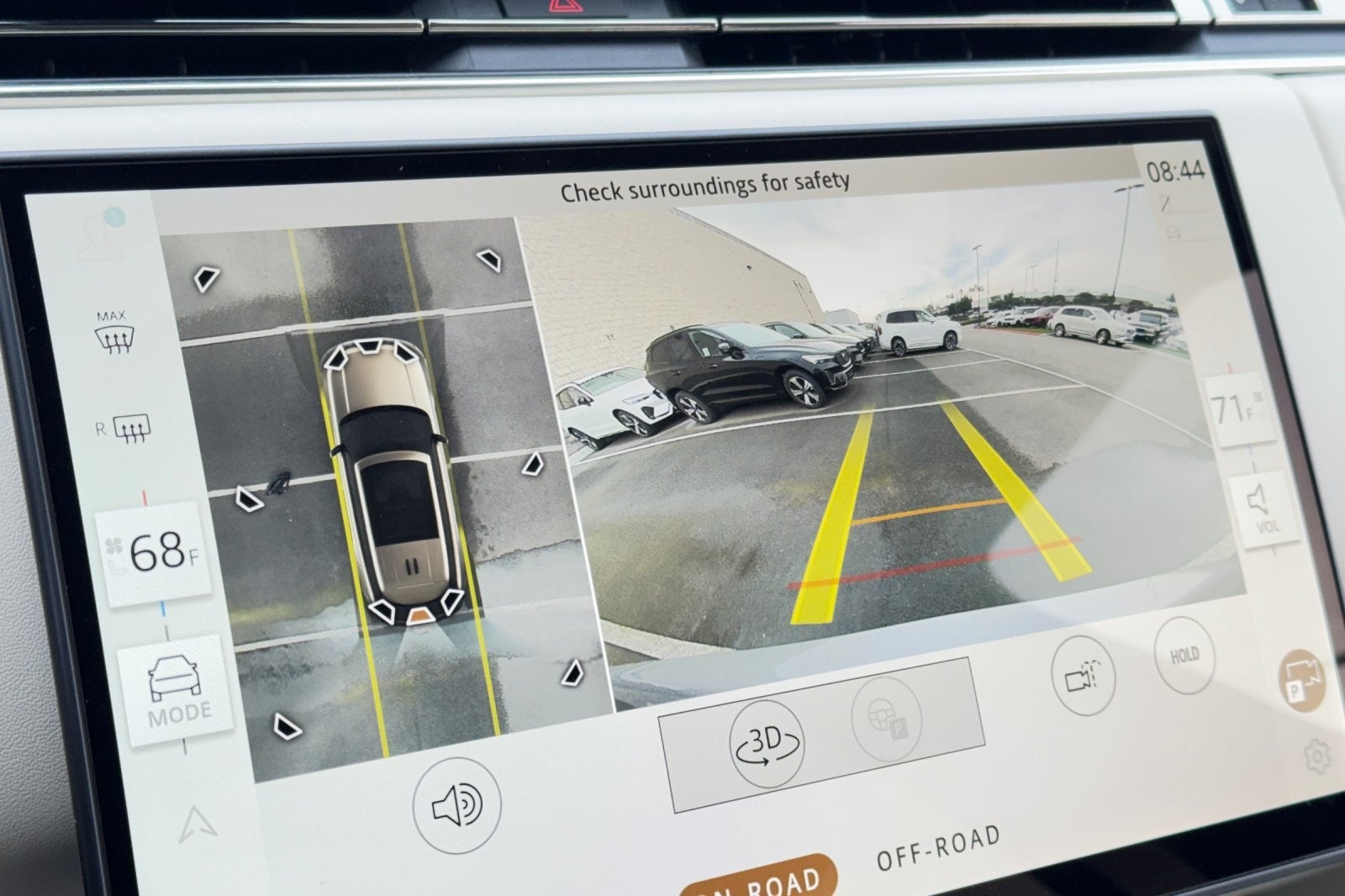 2025 Land Rover Range Rover SE LWB