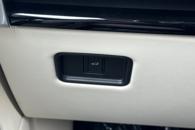 2025 Land Rover Range Rover SE LWB