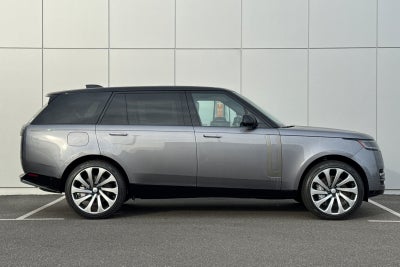 2025 Land Rover Range Rover SE LWB