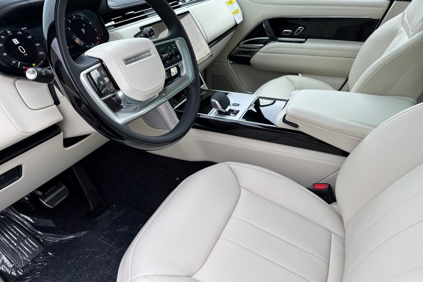 2025 Land Rover Range Rover SE LWB