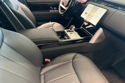 2026 Land Rover Range Rover SE LWB