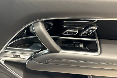 2026 Land Rover Range Rover SE LWB