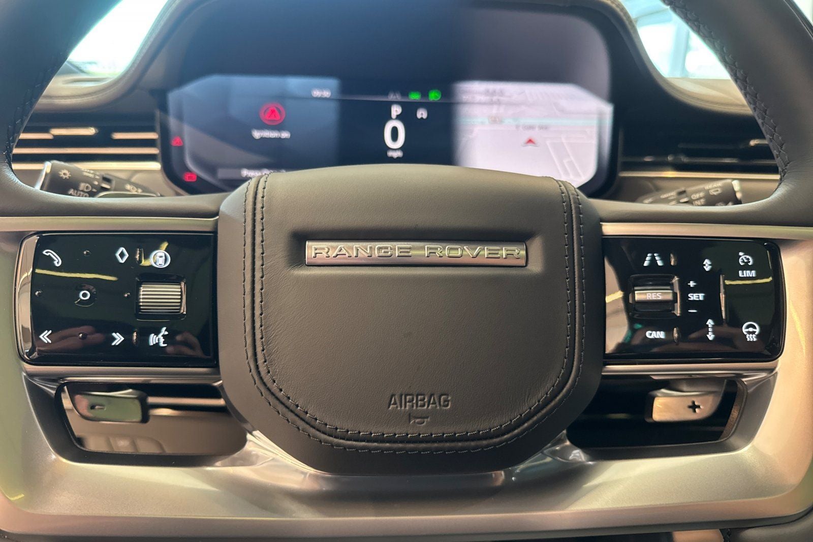 2026 Land Rover Range Rover SE LWB
