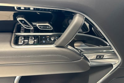2026 Land Rover Range Rover SE LWB