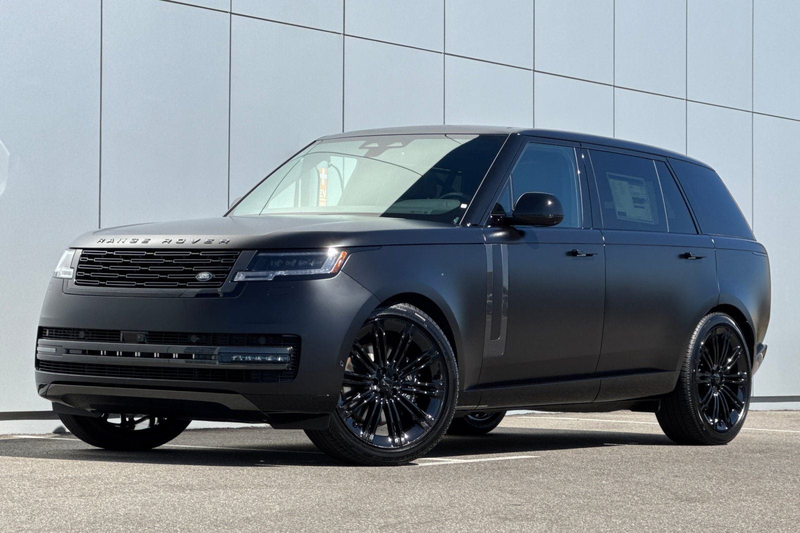 2026 Land Rover Range Rover SE LWB