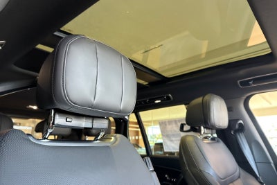 2026 Land Rover Range Rover SE LWB
