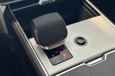 2026 Land Rover Range Rover SE LWB