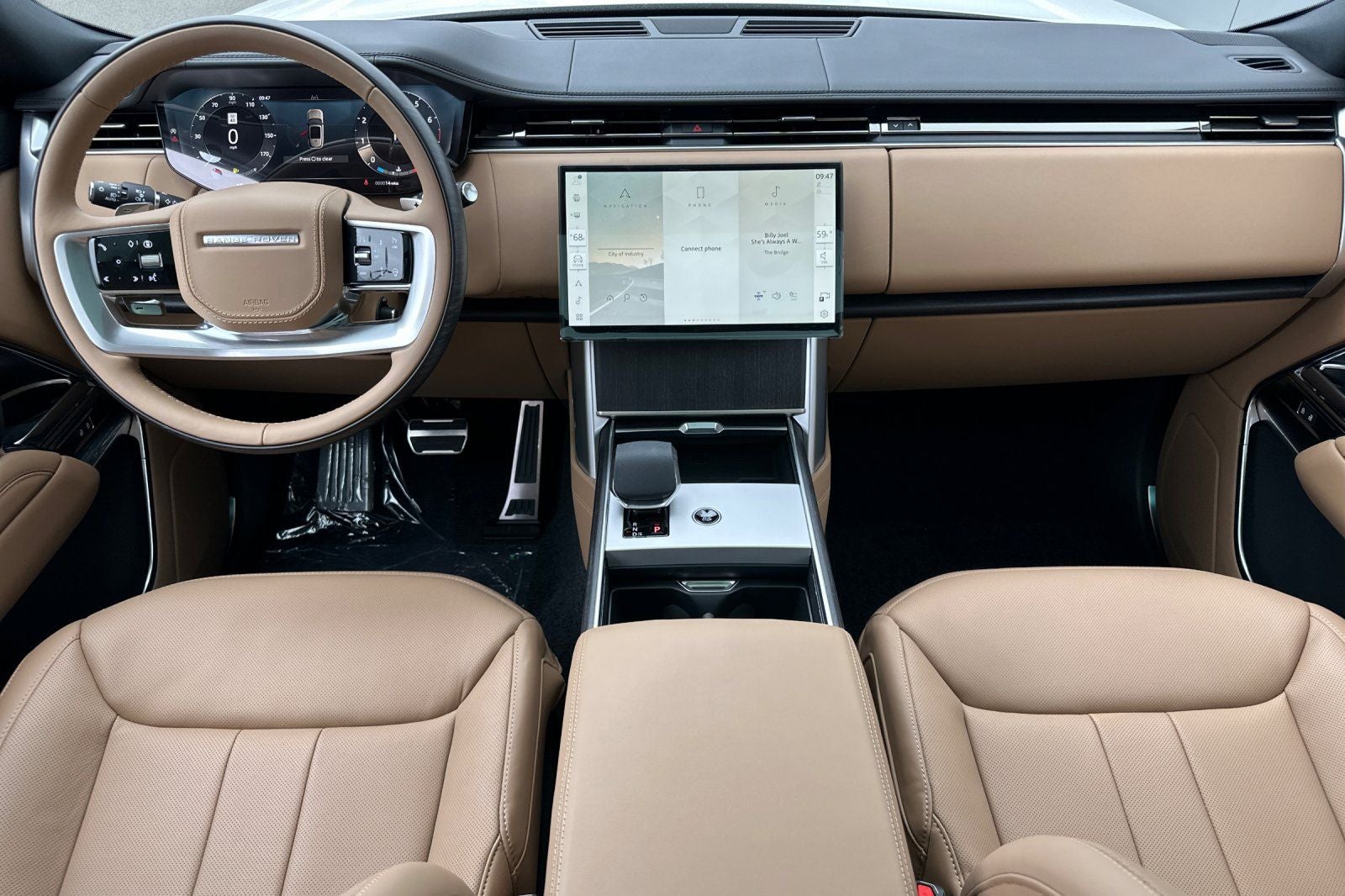 2025 Land Rover Range Rover SE LWB