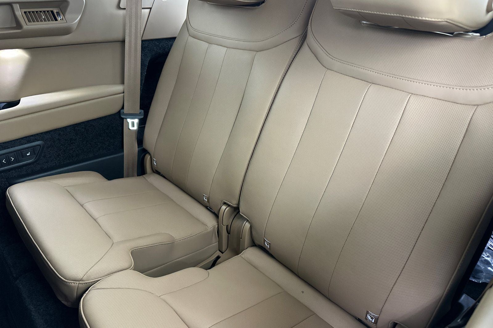 2025 Land Rover Range Rover SE LWB