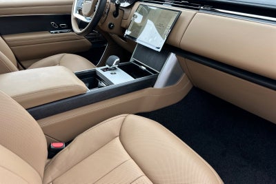 2025 Land Rover Range Rover SE LWB