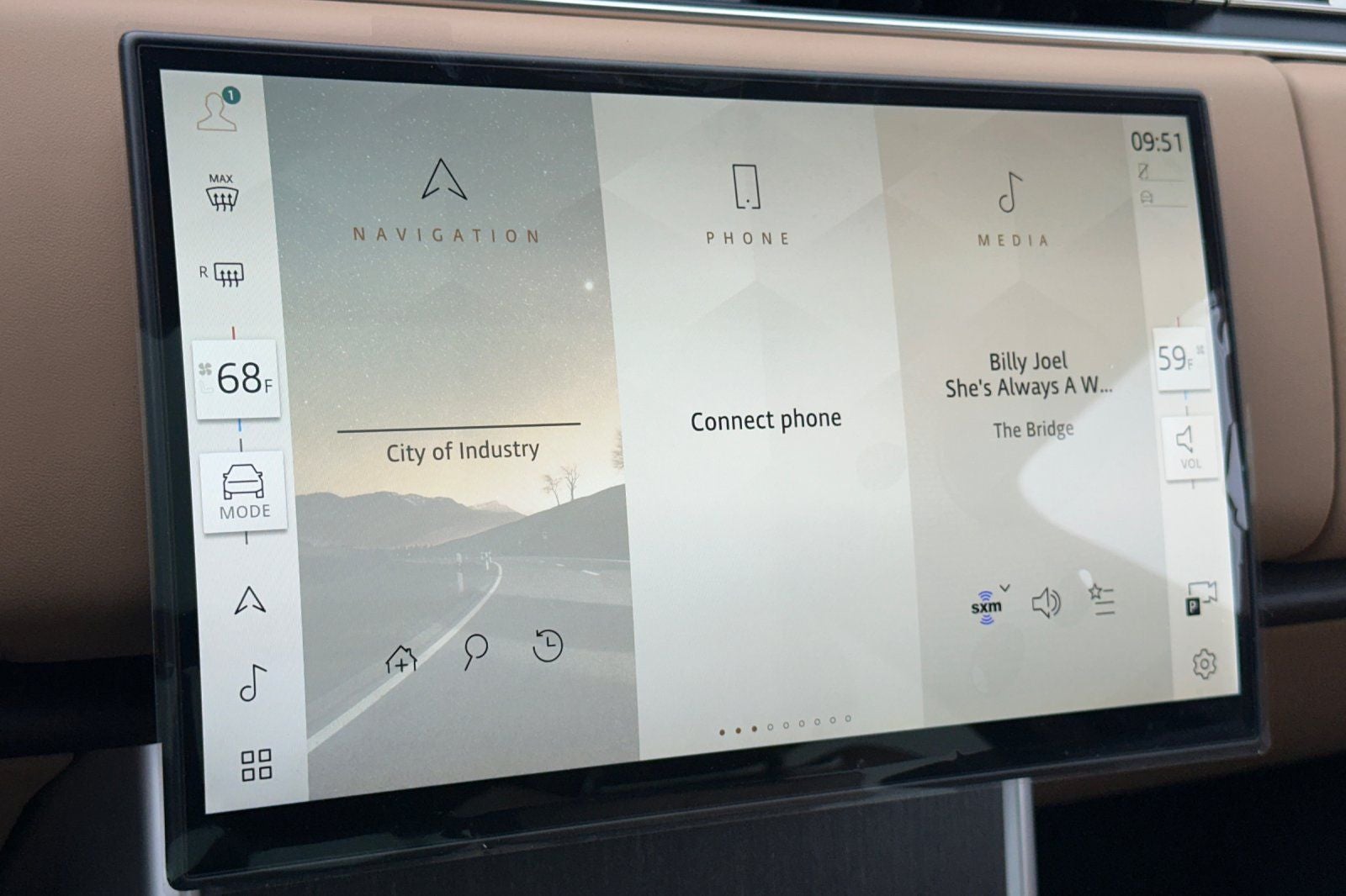 2025 Land Rover Range Rover SE LWB