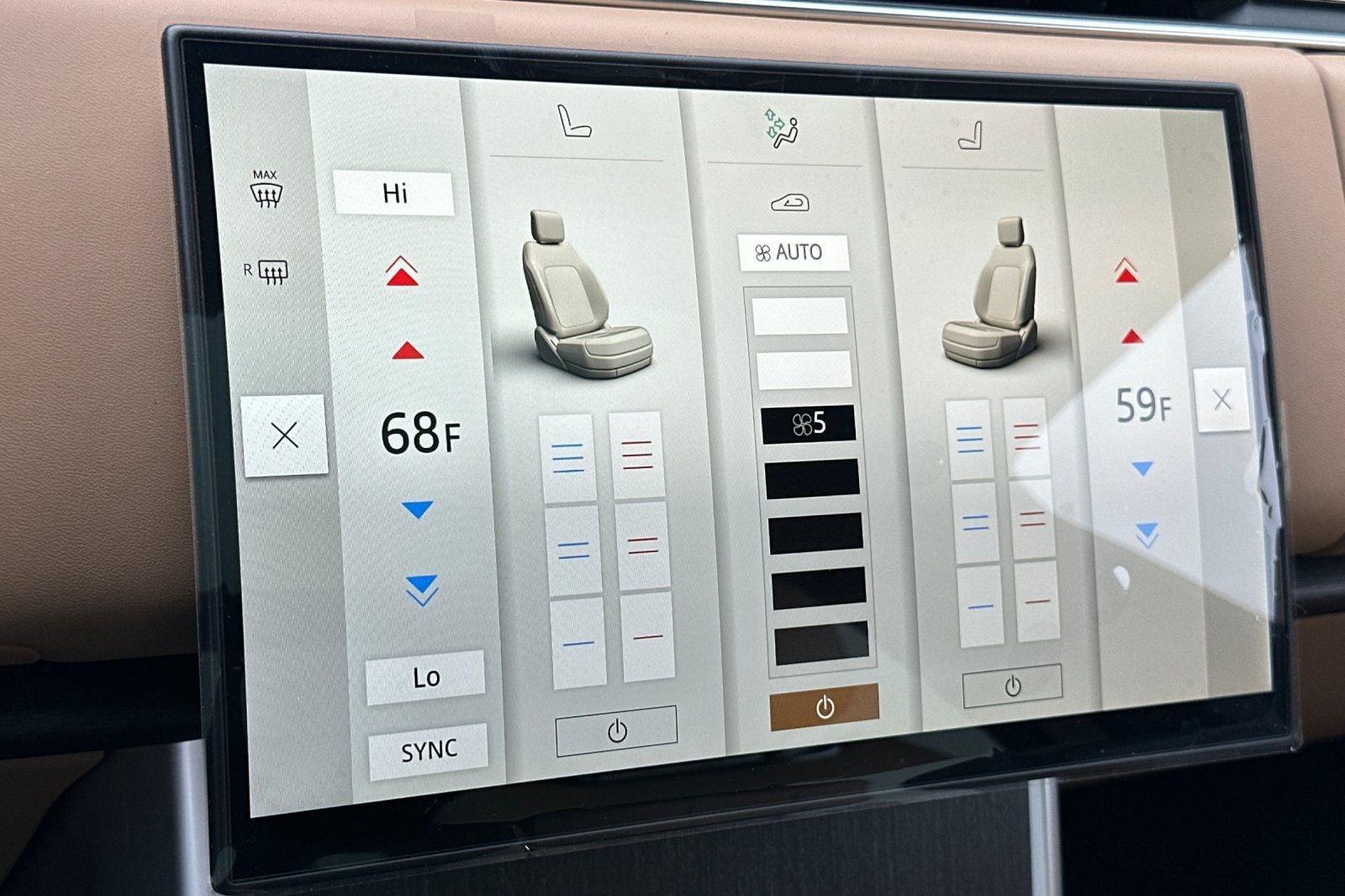 2025 Land Rover Range Rover SE LWB