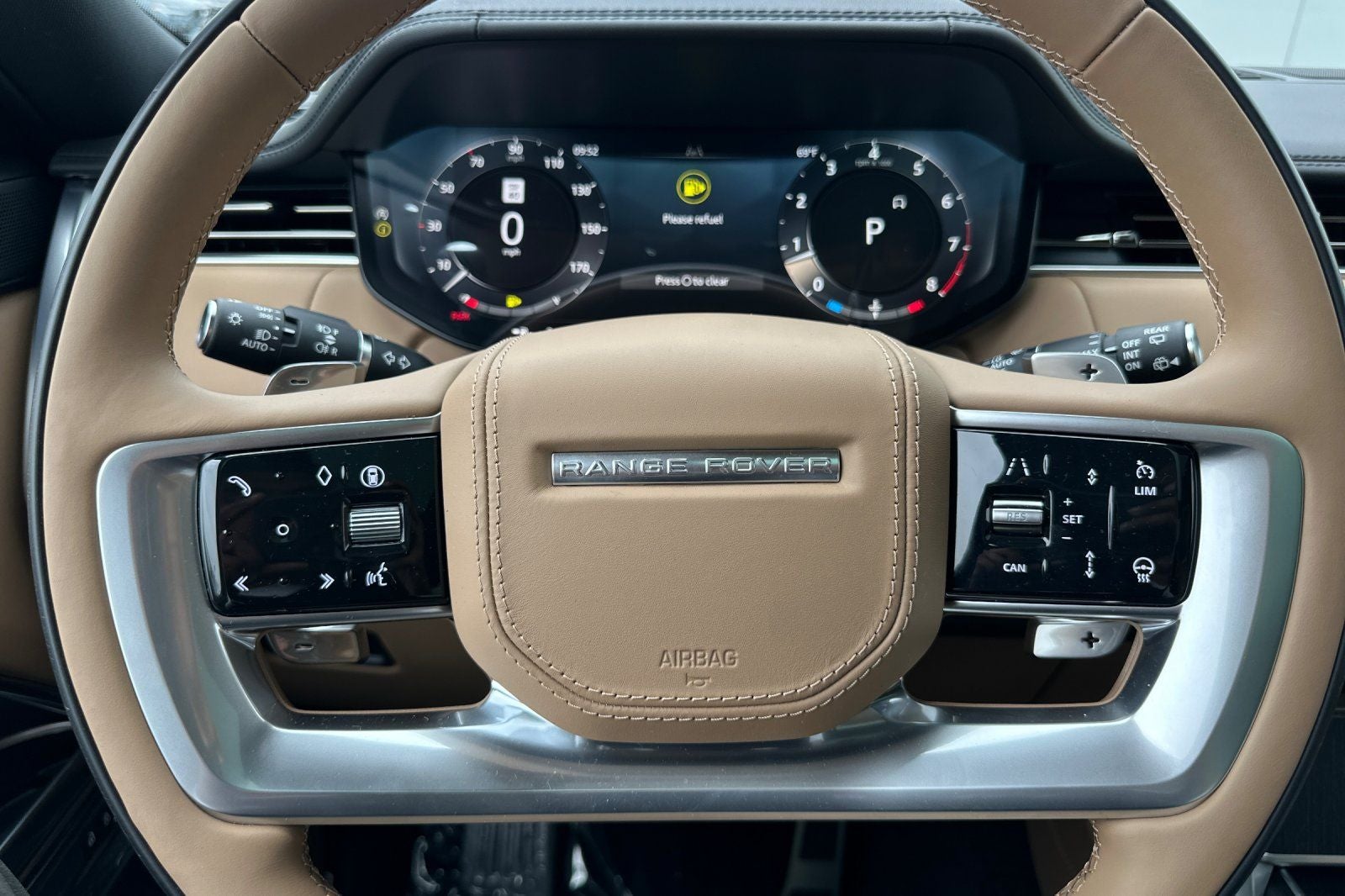 2025 Land Rover Range Rover SE LWB