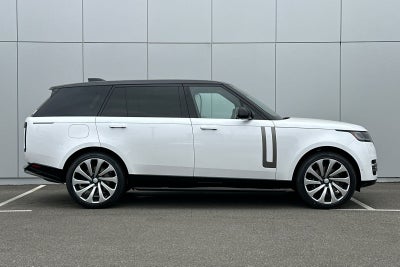 2025 Land Rover Range Rover SE LWB