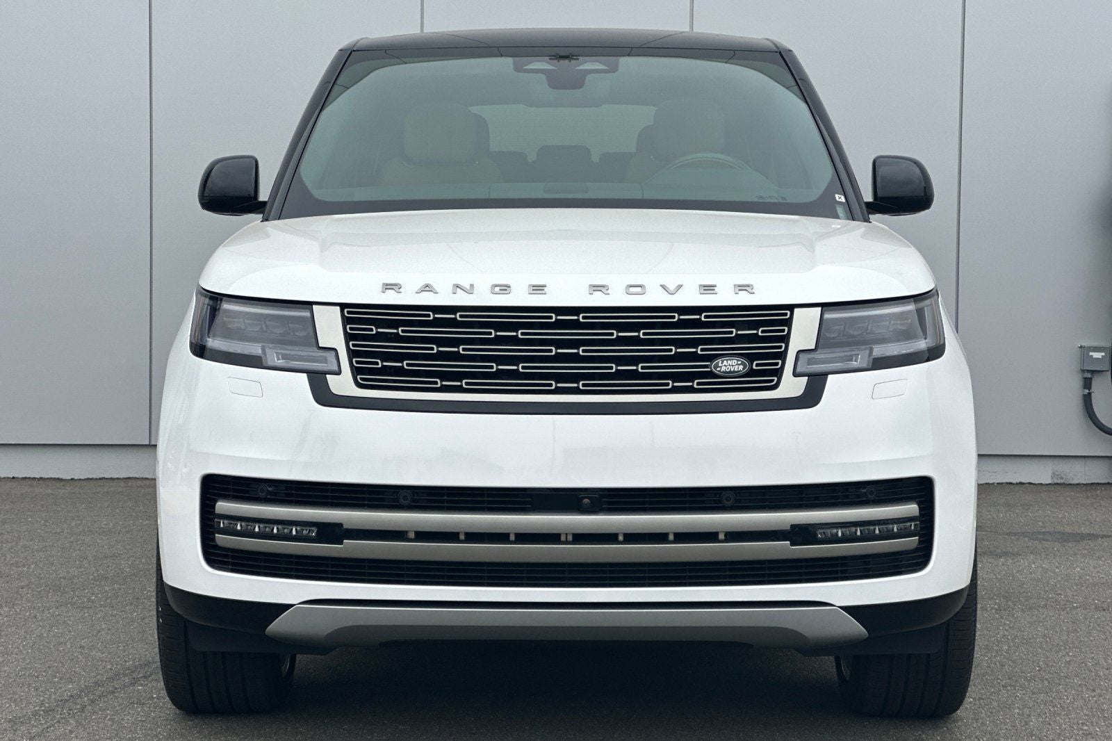 2025 Land Rover Range Rover SE LWB