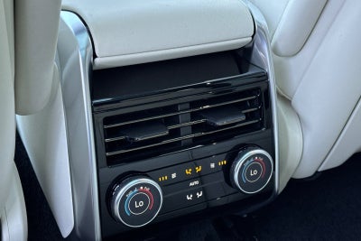 2026 Land Rover Range Rover SE LWB
