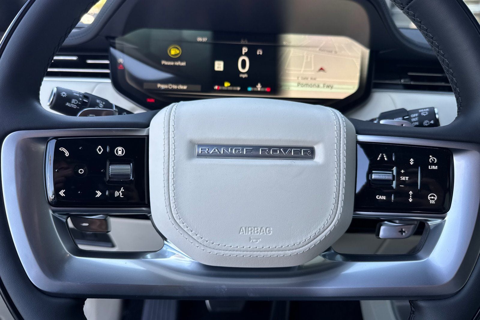 2026 Land Rover Range Rover SE LWB