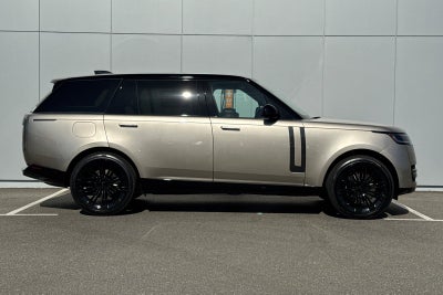 2026 Land Rover Range Rover SE LWB