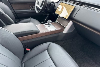 2026 Land Rover Range Rover SE LWB