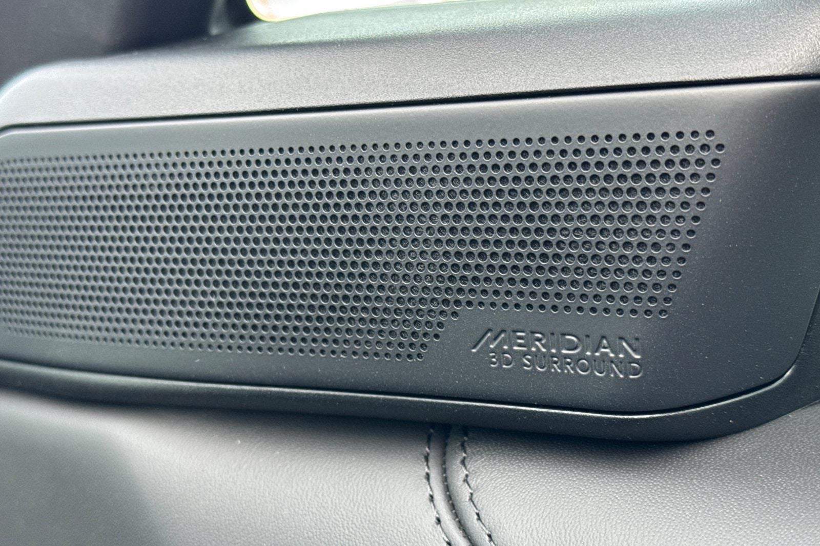 2026 Land Rover Range Rover SE LWB