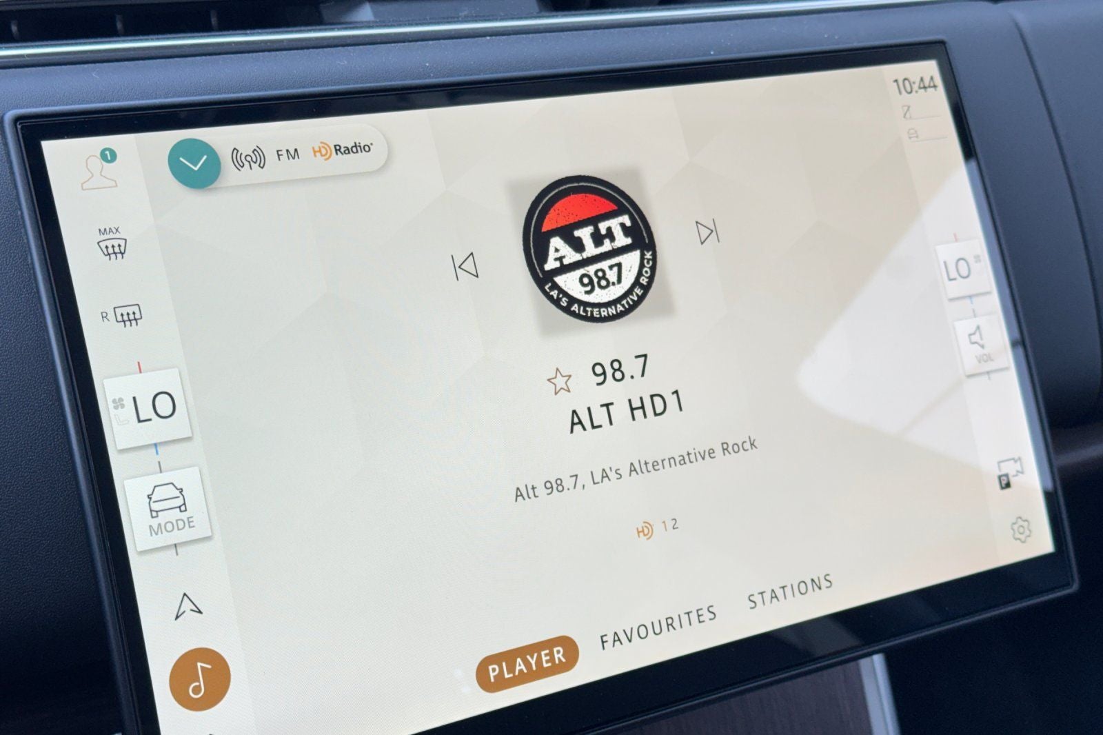 2026 Land Rover Range Rover SE LWB