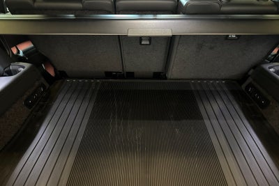 2026 Land Rover Range Rover SE LWB