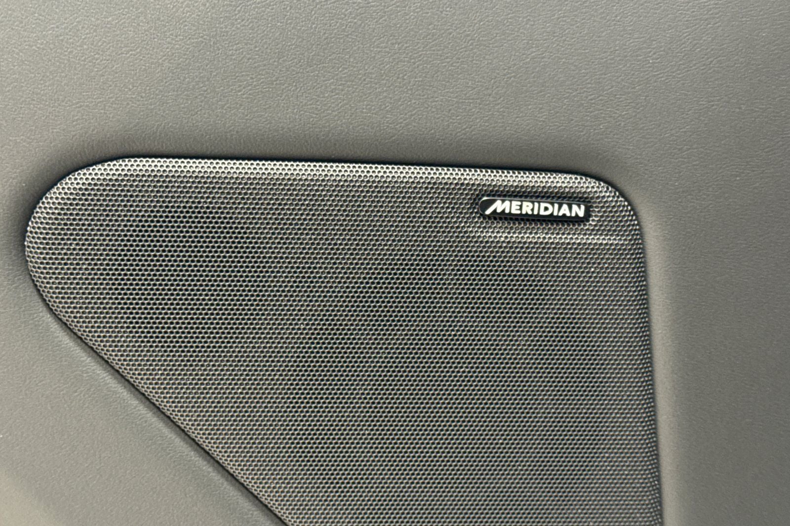 2026 Land Rover Range Rover SE LWB