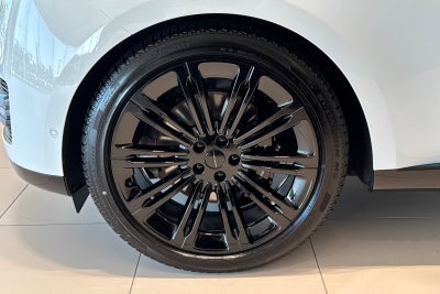 2026 Land Rover Range Rover SE LWB