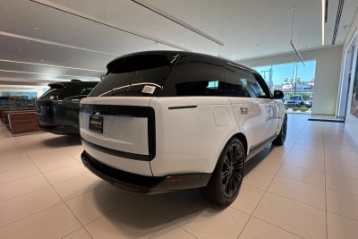 2026 Land Rover Range Rover SE LWB