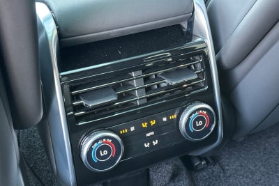 2026 Land Rover Range Rover SE LWB