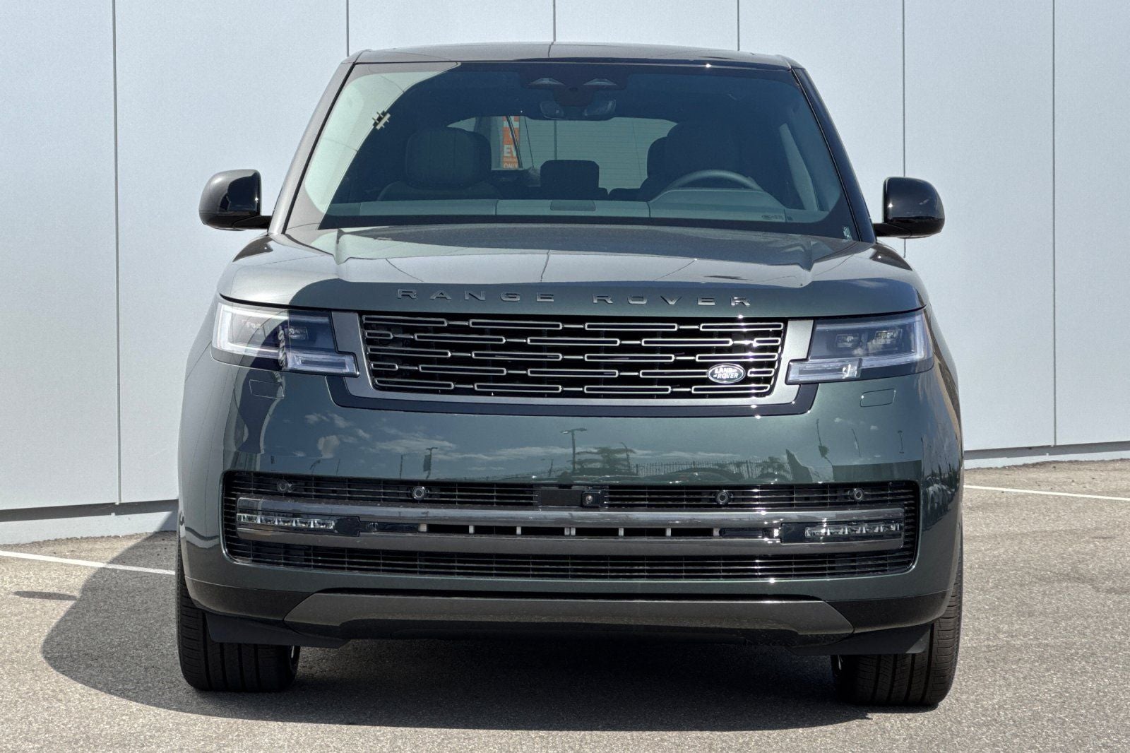 2026 Land Rover Range Rover SE LWB