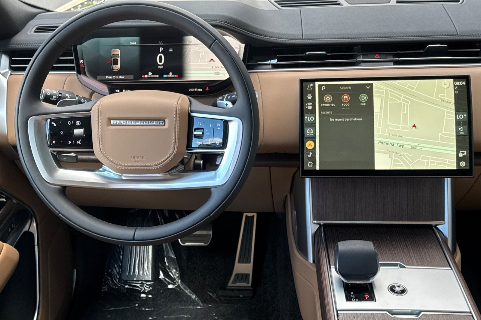 2026 Land Rover Range Rover SE LWB
