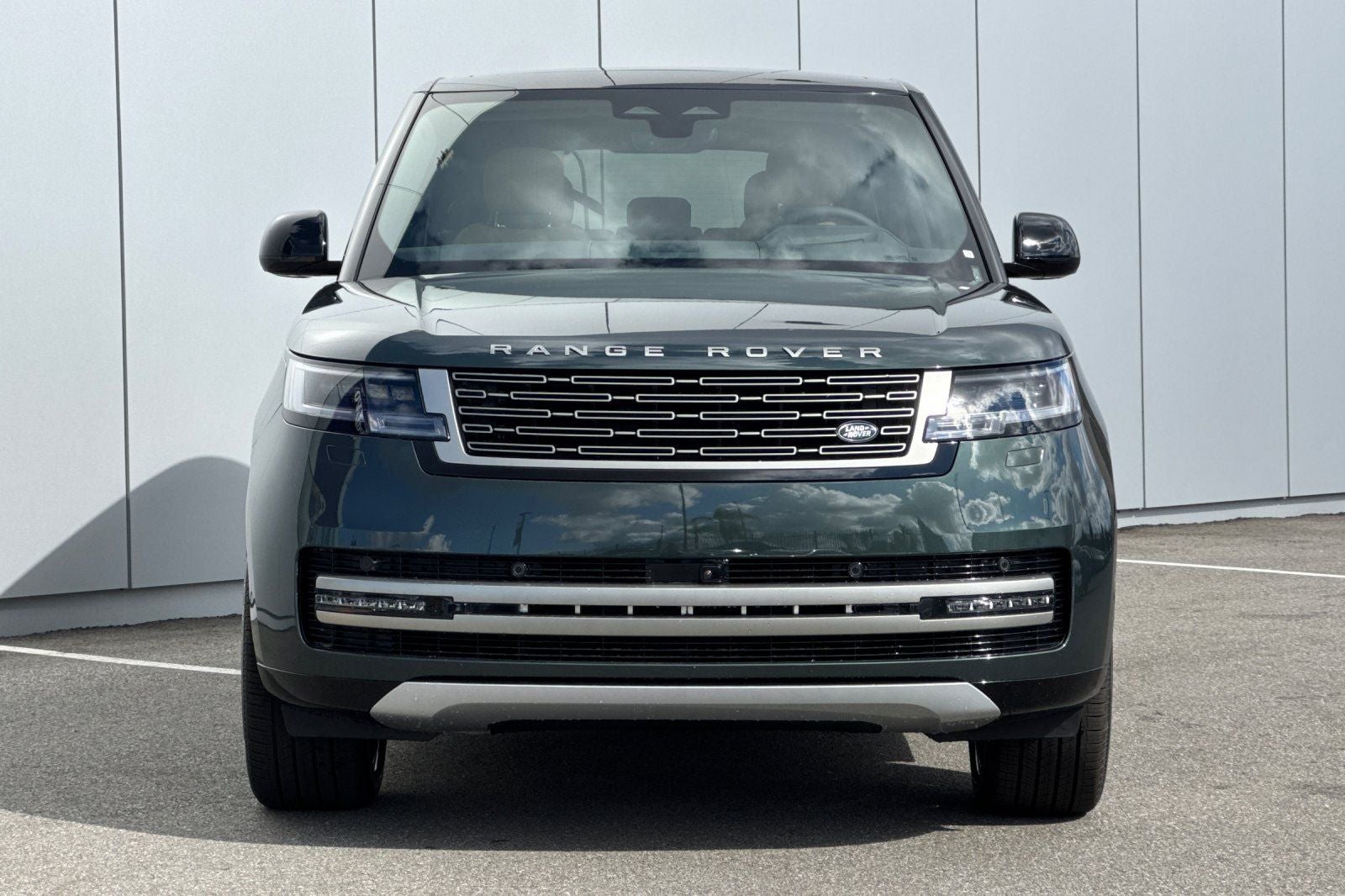 2026 Land Rover Range Rover SE LWB
