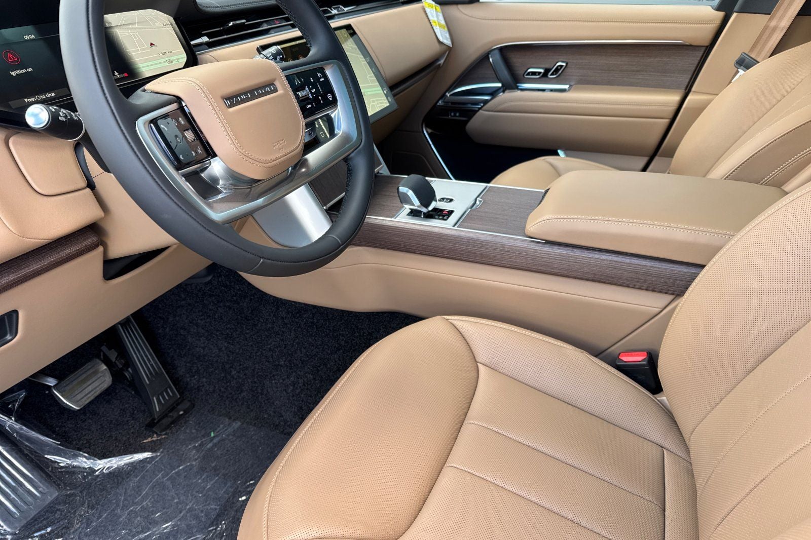2026 Land Rover Range Rover SE LWB
