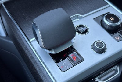 2027 Land Rover Range Rover SE LWB