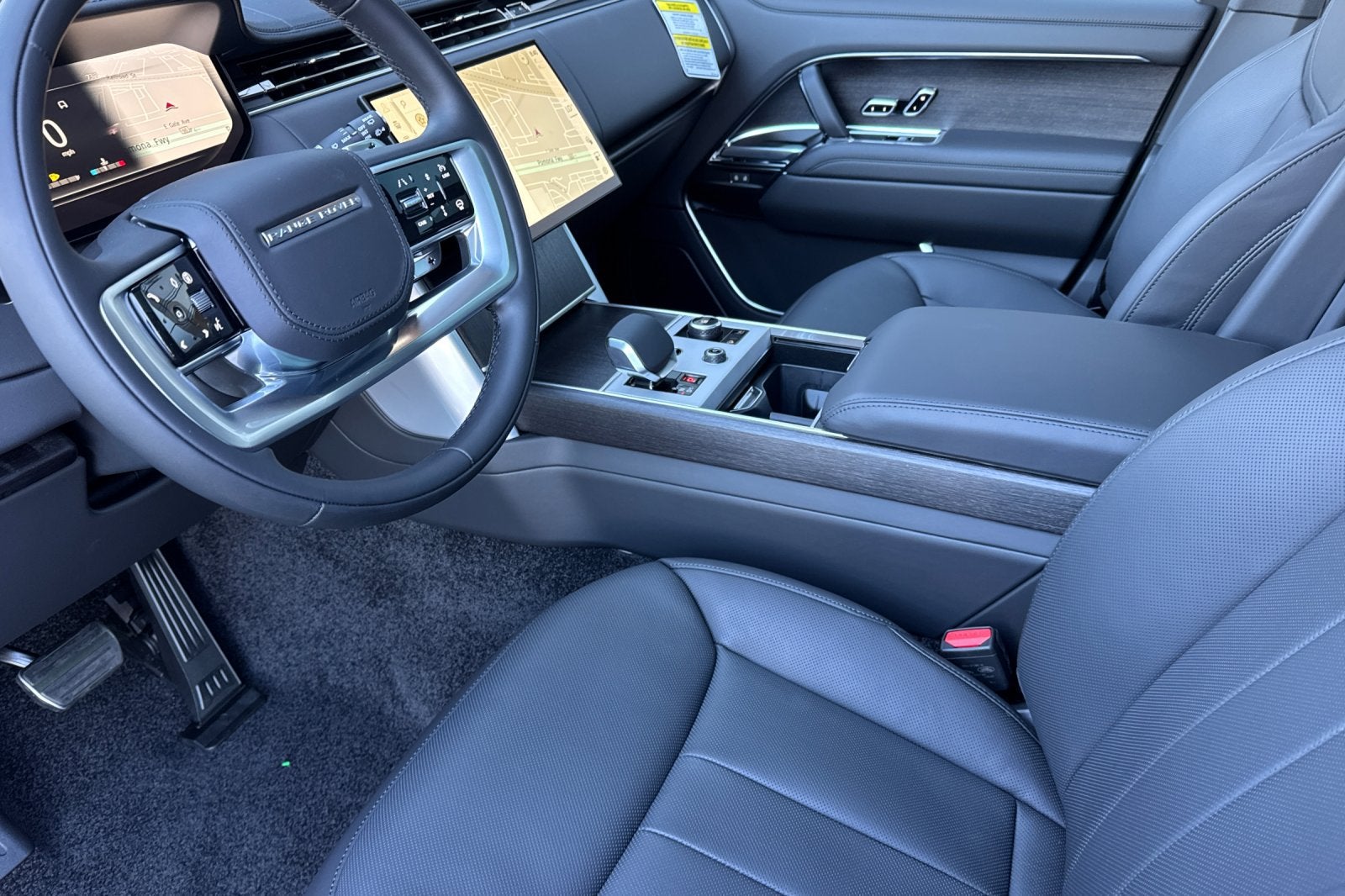 2027 Land Rover Range Rover SE LWB