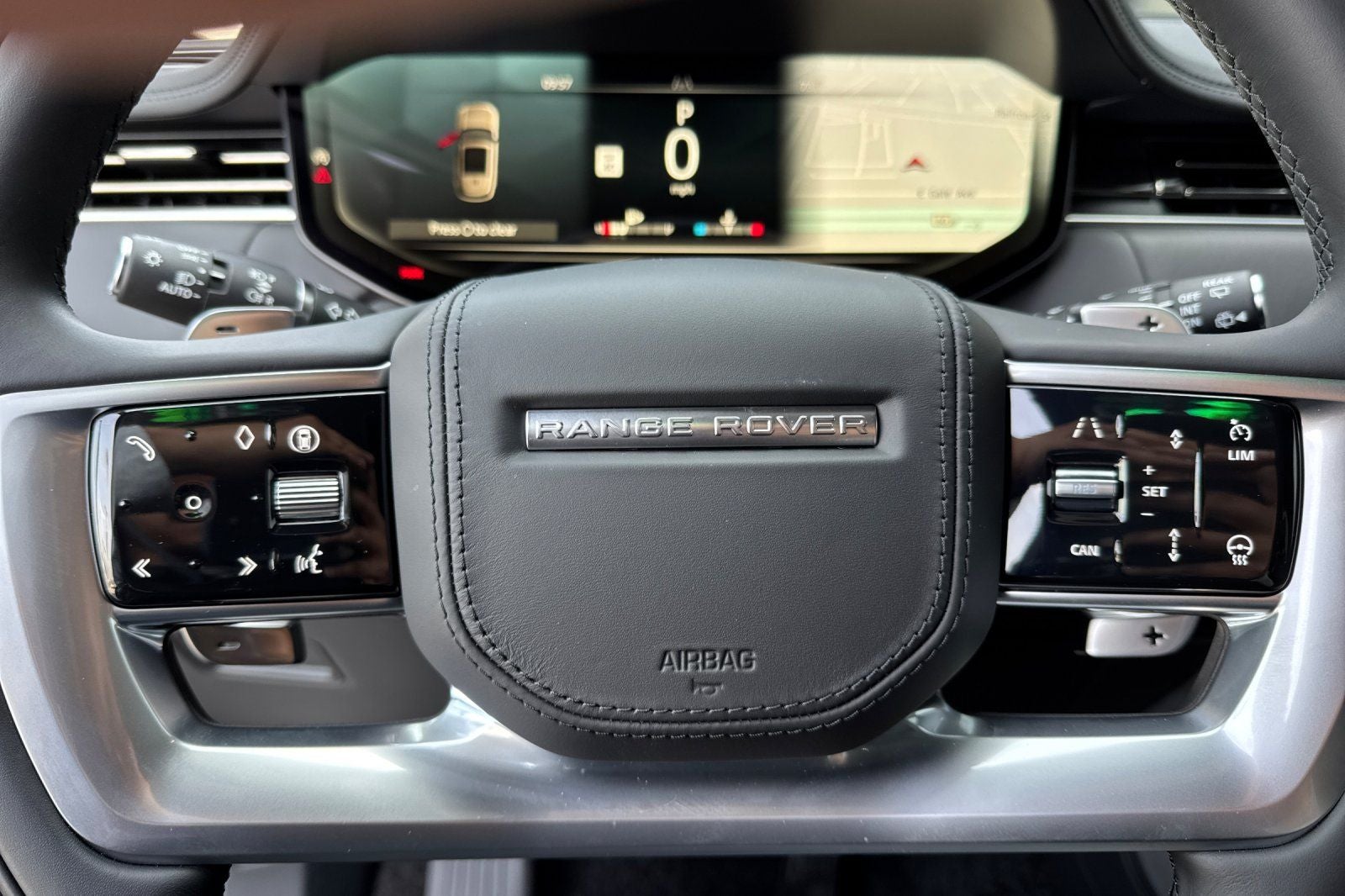 2026 Land Rover Range Rover SE LWB