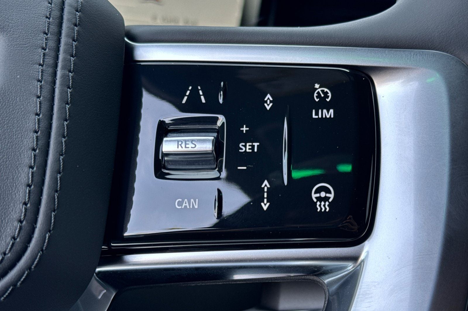 2026 Land Rover Range Rover SE LWB