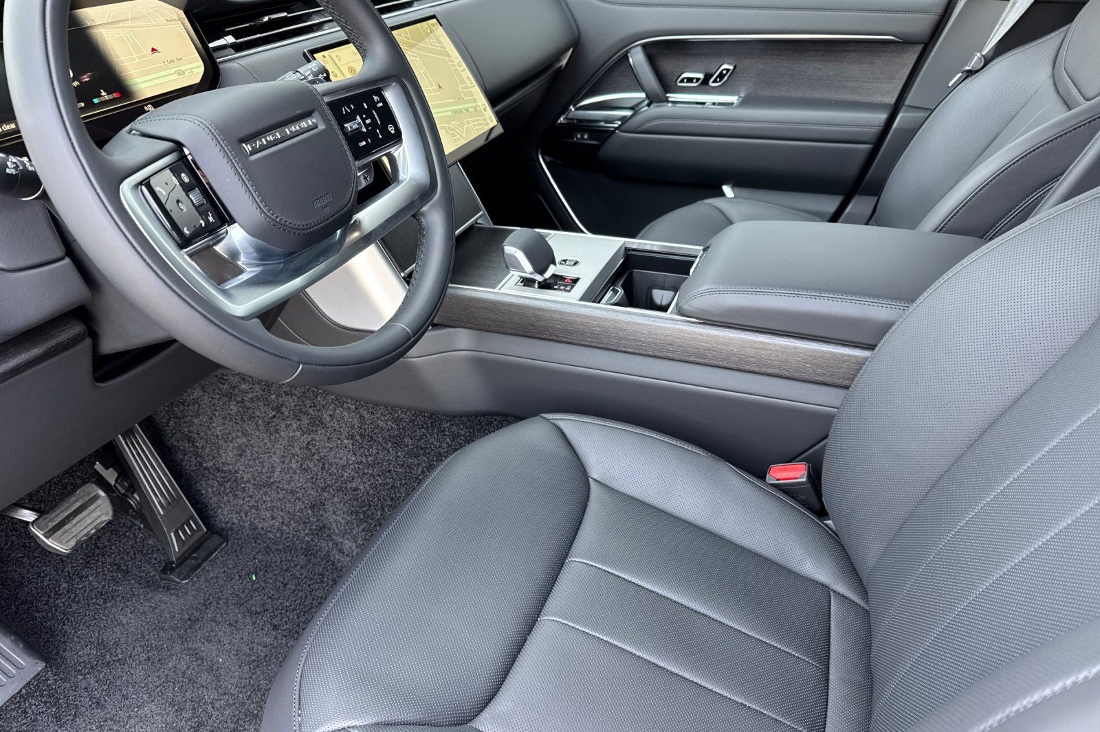 2026 Land Rover Range Rover SE LWB