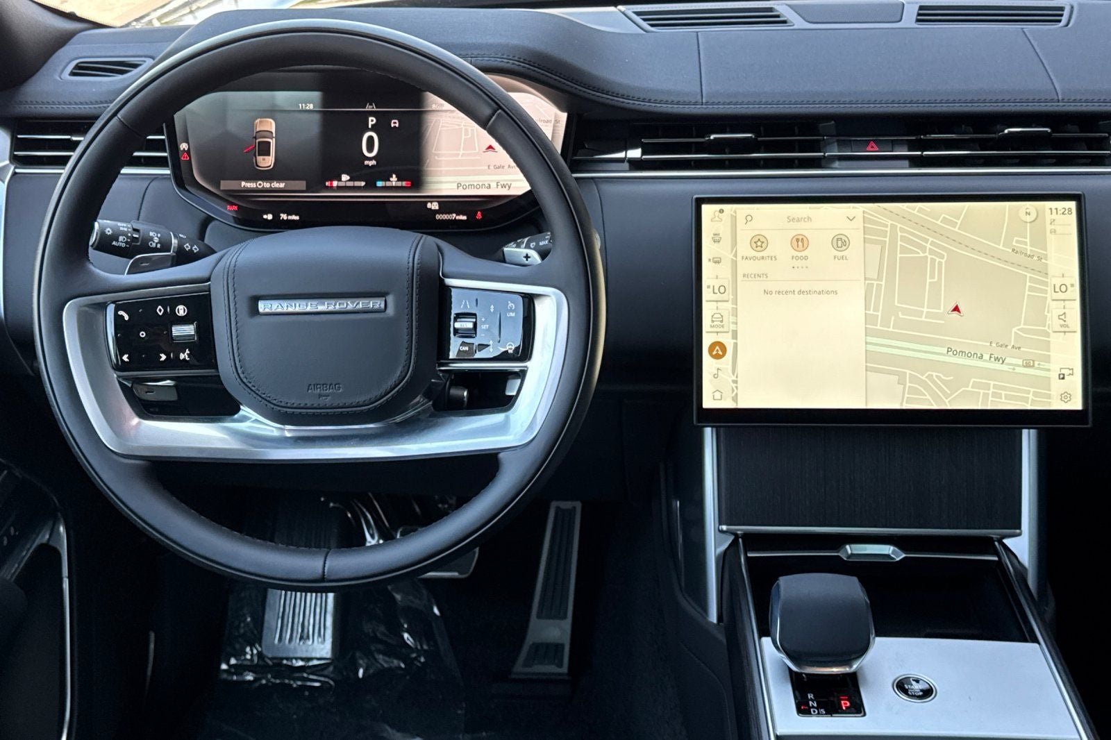 2026 Land Rover Range Rover SE LWB
