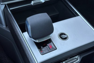 2026 Land Rover Range Rover SE LWB