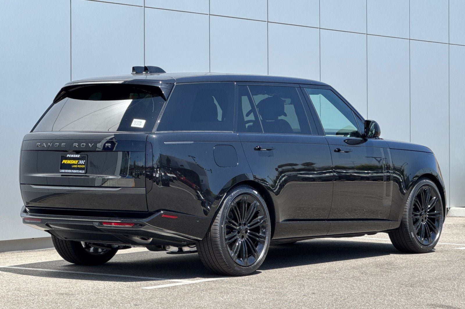 2026 Land Rover Range Rover SE LWB