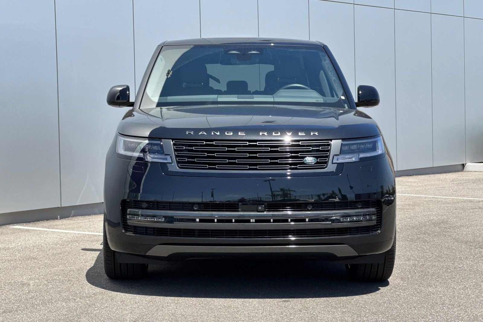 2026 Land Rover Range Rover SE LWB
