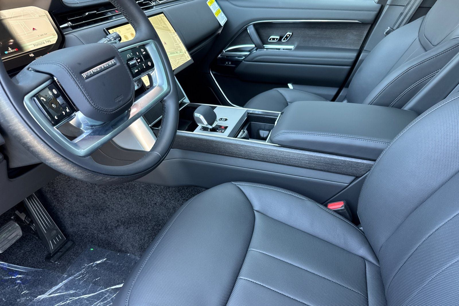 2026 Land Rover Range Rover SE LWB