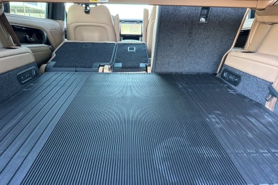 2026 Land Rover Range Rover SE LWB