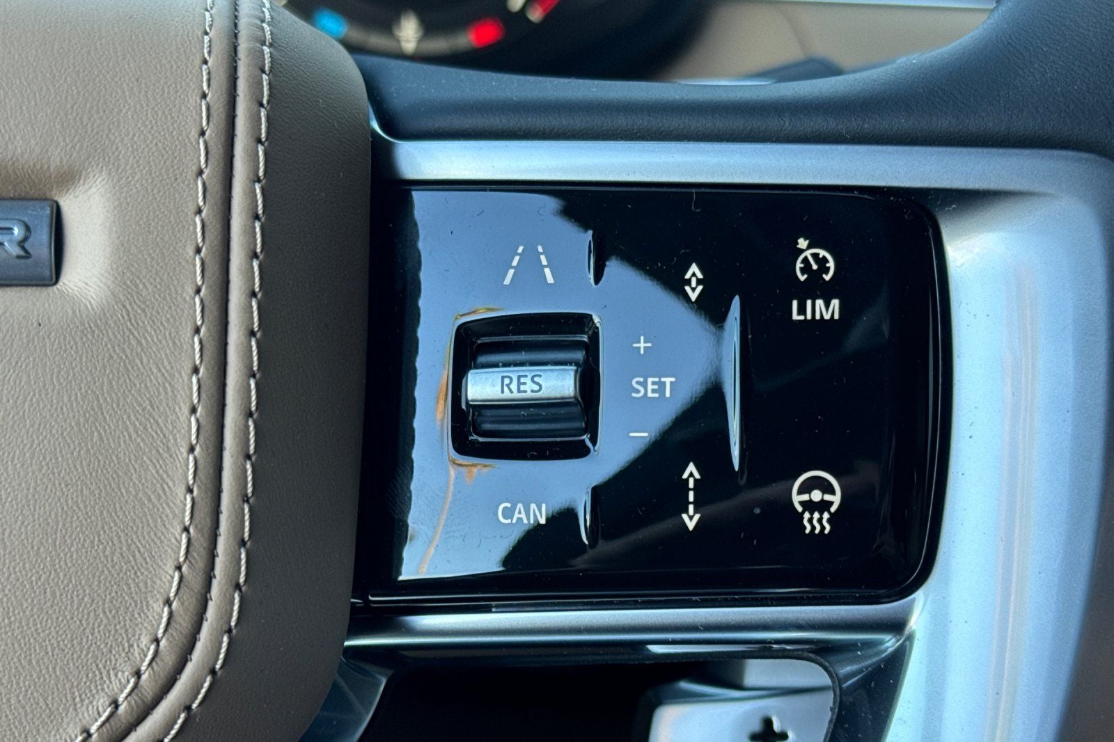 2026 Land Rover Range Rover SE LWB