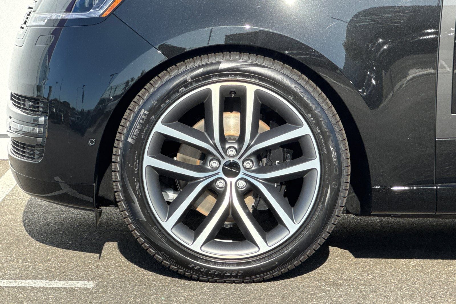 2026 Land Rover Range Rover SE LWB